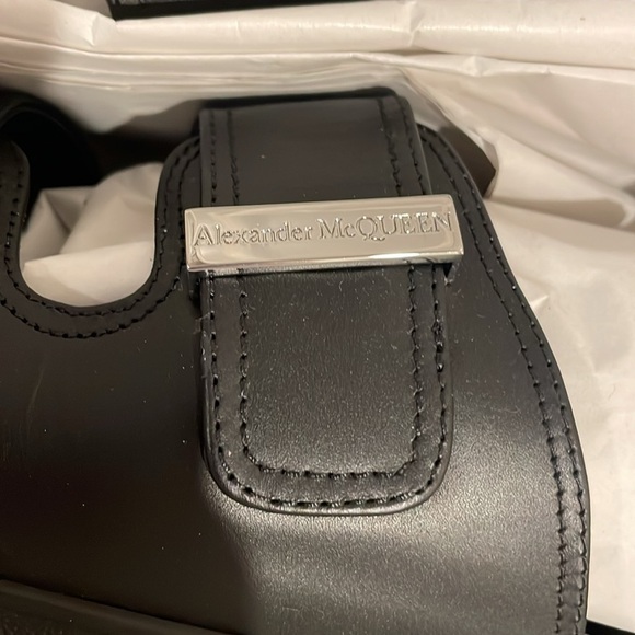 NEW Alexander McQueen Black Chunky Leather Sandals - Picture 6 of 6